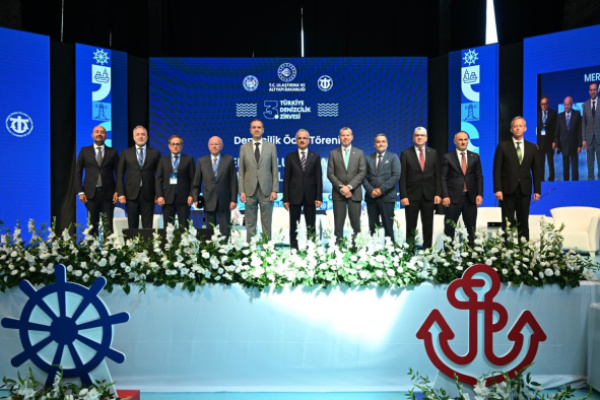 Double Awards for Arkas at the Turkish Maritime Summit!