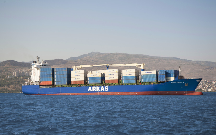 Arkas Line, Rusya Bağlantısını St. Petersburg Üzerinden Sürdürüyor
