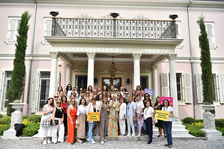 Women Unite at Arkas Arcademia for Kindness